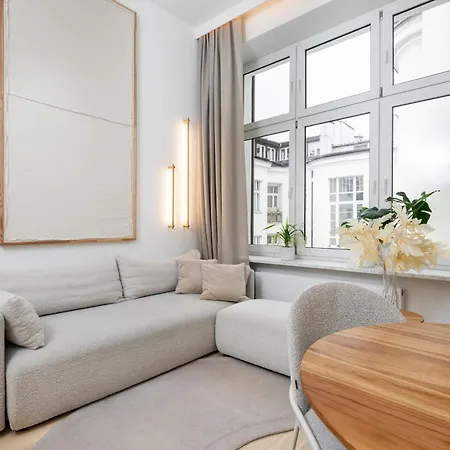 The Champagne Center Apartment *
