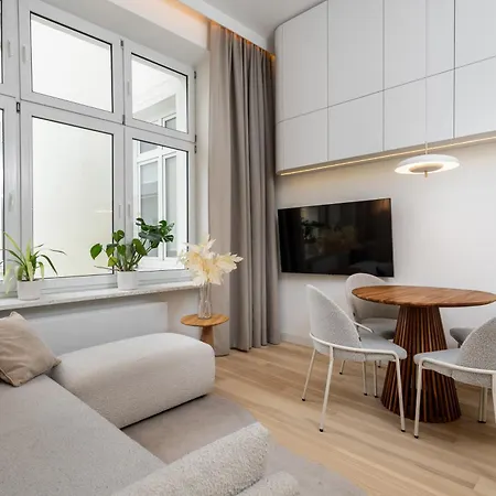 The Champagne Center Apartment *