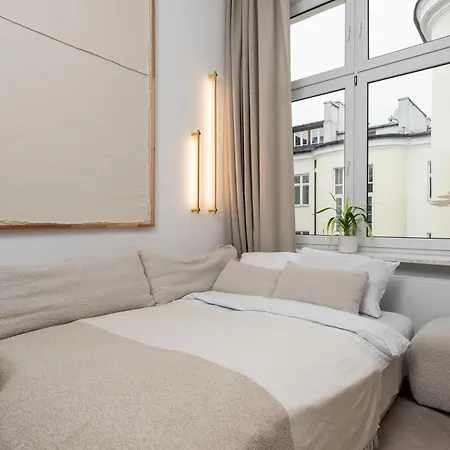 The Champagne Center Apartment *